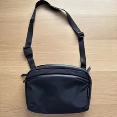 アルパカ GO SLING ブラック メッセンジャーバッグ - メルカリ