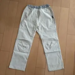 キッズ　ベージュ　ストレートパンツ　140