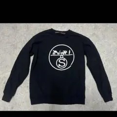 ブラック ロゴ入り クルーネック トレーナー