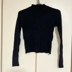黒 リブ編み タートルネック クロップド丈 長袖 トップス