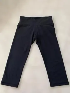 Real stone ヨガパンツ　膝頭のあたり（ハーフ丈）