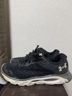 Under Armour HOVR Drive シンメトリー バッシュ27cm - メルカリ