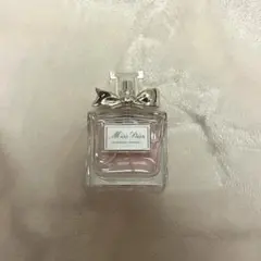 Miss Dior ミスディオール オードトワレ 50mlのサムネイル