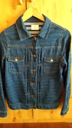 Item thumbnail for item 78e7a3b2-39f3-4245-8ac8-bf2d4338319a