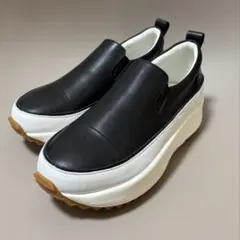 Amb♡レザーリボンスニーカー 美品 - メルカリ