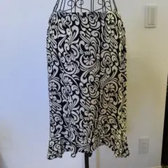 BCBG MAXAZRIA 柄スカートのサムネイル