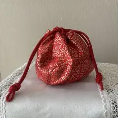 赤い花柄の和装用巾着袋　お子様用