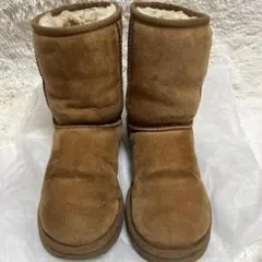 UGG アグ　ムートンブーツ　23センチのサムネイル