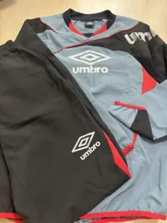 [美品]umbro ピステ ウィンドブレーカー 上下