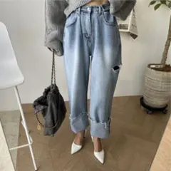 スリット入りワイドパンツ