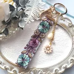 akemi様お取引中⭐2976⭐❣️大人可愛い華やかアクセ❣️オリジナル✴一点物