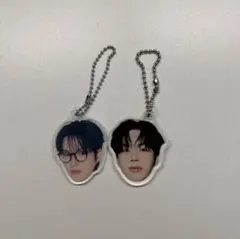 treasure ジェヒョク　顔アクキー