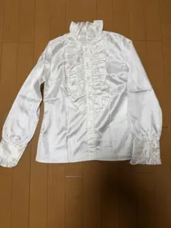 フリル付き　サテン？シャツ 9号 白　ISETAN 伊勢丹のサムネイル