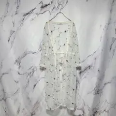 【クローズアップ】 花柄刺繍 シアーガウン カーディガン 七分袖 Fのサムネイル