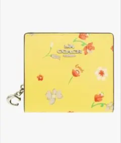 COACH 花柄 イエローレザー 二つ折り財布 並行輸入品:アウトレット品