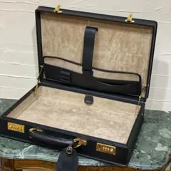 希少 OLD GUCCI アタッシュケース ピグレザー ビジネスバッグのサムネイル