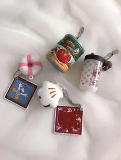 東京ディズニーリゾート ミニチュア パークフードキーチェーン 4種セット