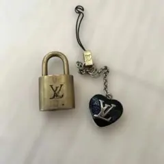 ルイヴィトン ヴィトン 南京錠 301 キーホルダー