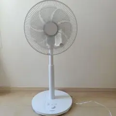 ホワイト スタンド式扇風機 5枚羽根 - メルカリ