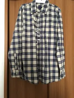 チェックシャツ