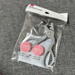 【新品未使用】DAISO ビューラー グレー　1個　メイク　コスメのサムネイル