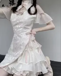 ホワイト チャイナ服