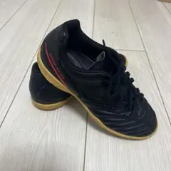 ミズノ フットサルシューズ　ジュニア　モナルシーダ　インドア22.5センチ