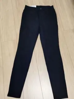 UNIQLO ウルトラストレッチレギンスパンツ S ブラック タグ付き 新品
