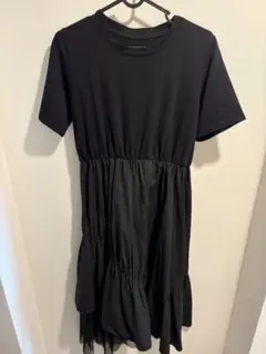 美品　ブラック 半袖 フリル レース　ひざ丈ワンピース