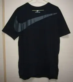 美品 NIKE Tシャツ ブラック ナイキ スウッシュ Swoosh