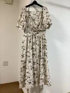 モカ系花柄 カシュクール半袖ロングワンピース　LL