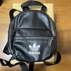 C*k様 【美品】　アディダス ミニリュック
