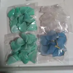 滴形プラスチックビーズセット（緑・青・透明）