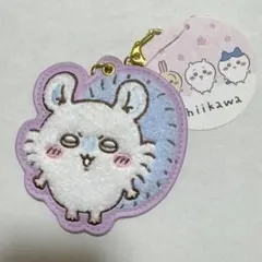 ちいかわ　もこもこサガラ刺繍キーホルダー　モモンガ