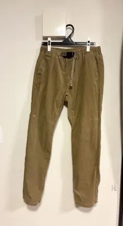 GU ブラウンベージュ　コーデュロイ パンツ　M