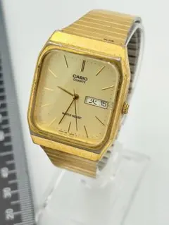 CASIO クォーツ 腕時計 ゴールドカラー デイデイト