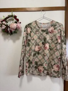 カネコイサオ　長袖　花柄　ピンク　チェック　プリント柄のサムネイル