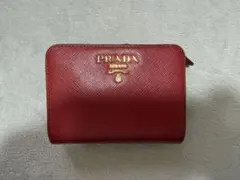 プラダ PRADA 二つ折り財布　赤 プラダ 二つ折り財布 レディース サフィアーノ トライアングルロゴ