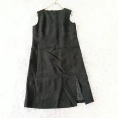 美品ARTISAN 花柄和柄ノースリーブ ワンピース 9黒キュプラウール日本製のサムネイル