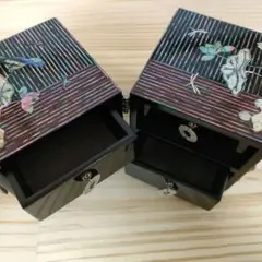 蓮の花デザインのアクセサリーケース