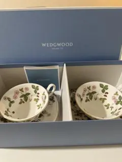 ウェッジウッド 廃盤品 黒壺 ワイルドストロベリー カップ＆ソーサー