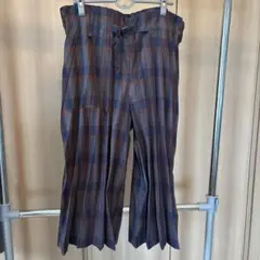 ISSEY MIYAKE me チェック柄プリーツパンツのサムネイル