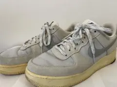 NIKE AIR FORCE 1 07 LV8/スニーカー