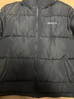 RVCA ダウンジャケット ブラック ロゴ入りのサムネイル