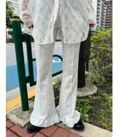 WC パンツ フラワーフリルフレアパンツ レディース