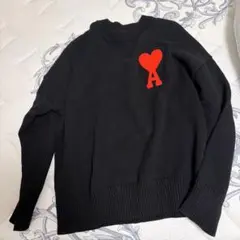 黒 ハート A ロゴ クルーネックセーター　amiparis アミパリス