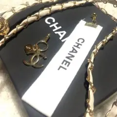 CHANEL ホリデー限定　チャーム＆ ショルダーストラップ