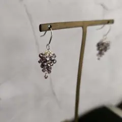 ハンドメイド 超軽ビーズピアス【Silver】バイオレット