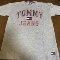 TOMMY JEANS Tシャツ