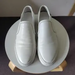 794 【人気】MONCLER レザー スリッポン 白 44 約29.0cm - メルカリ